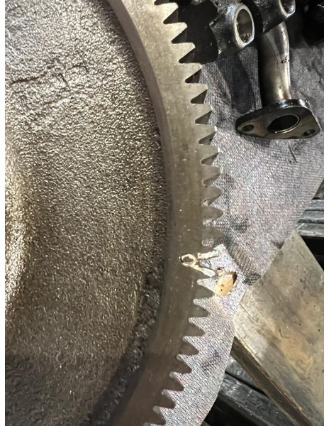 Scania 1905699 - Camshaft: picture 2 Scania 1905699 - Camshaft: picture 2