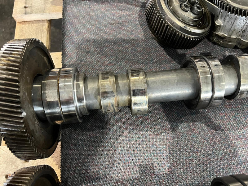 Scania RH - Camshaft: picture 3 Scania RH - Camshaft: picture 3