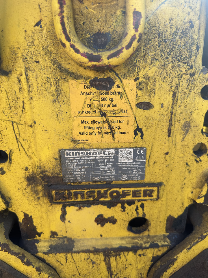 KINSHOFER C18VE - Clamshell bucket for Excavator: picture 2 KINSHOFER C18VE - Clamshell bucket for Excavator: picture 2