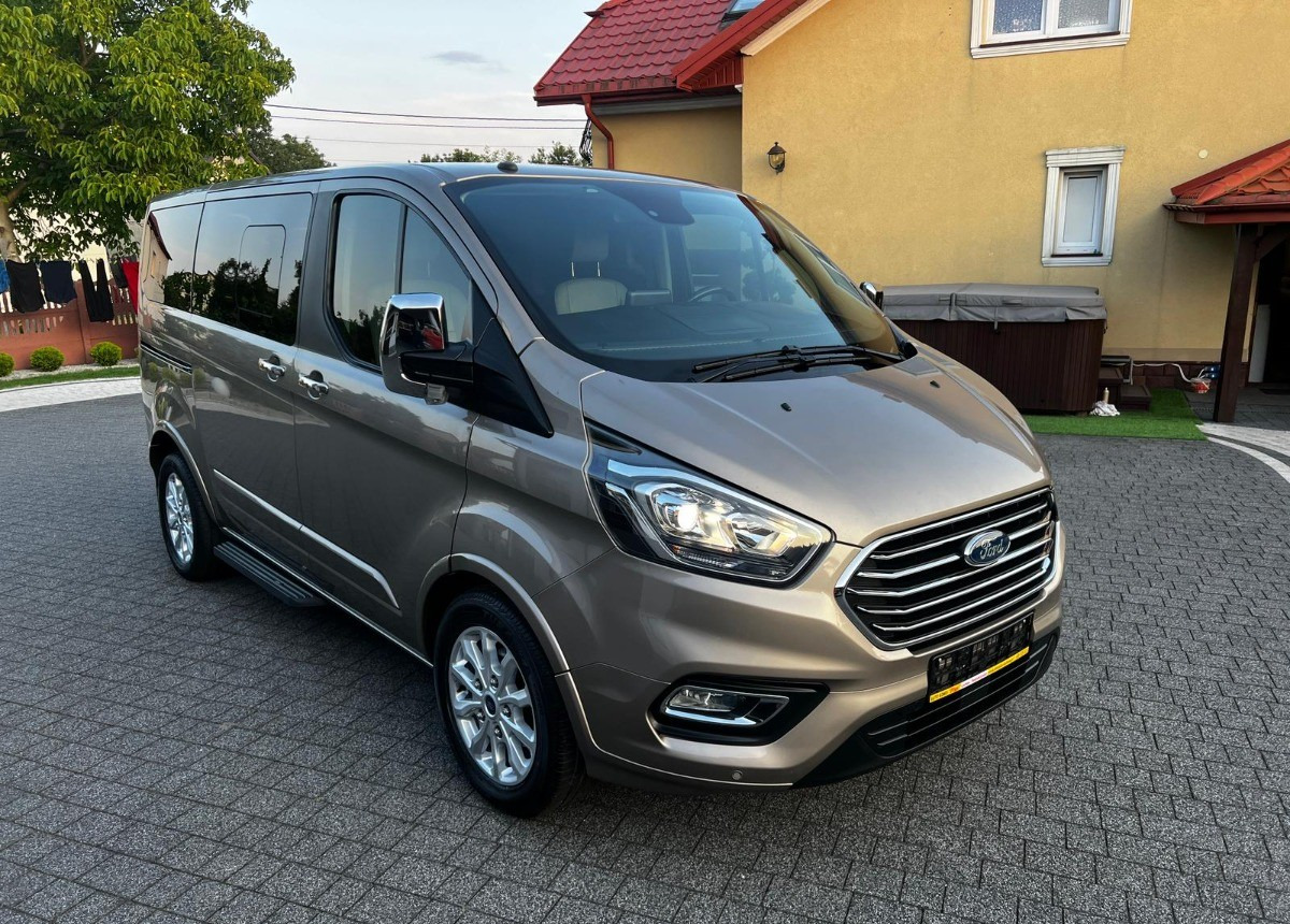 Ford Tourneo Custom Ford Turneo Tytanium X Sprowadzony Zarejstrowany - Minibus, Passenger van: picture 3 Ford Tourneo Custom Ford Turneo Tytanium X Sprowadzony Zarejstrowany - Minibus, Passenger van: picture 3