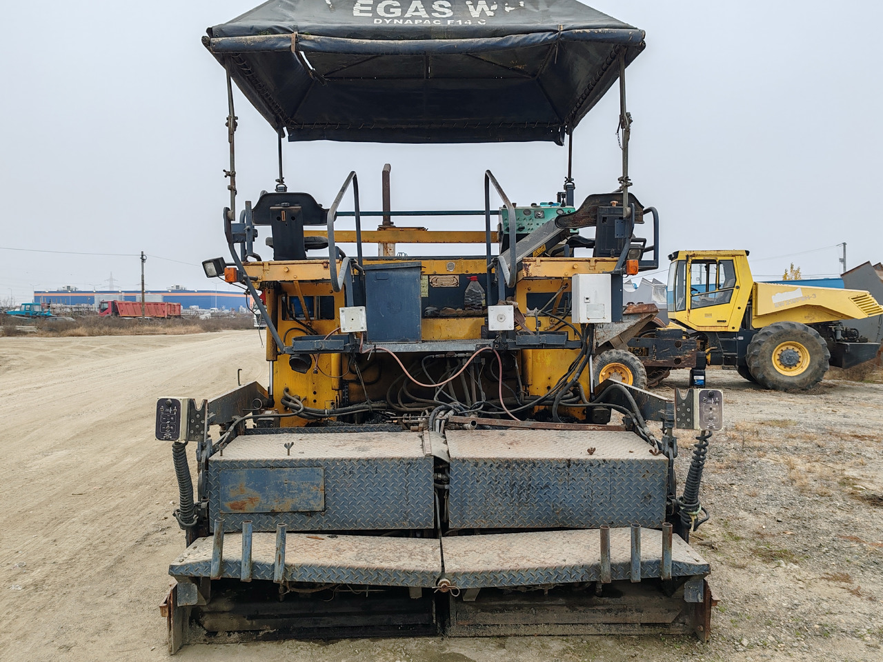 Dynapac F14C - Asphalt distributor: picture 4 Dynapac F14C - Asphalt distributor: picture 4