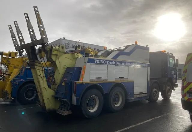 Volvo FL10 - Tow truck: picture 5 Volvo FL10 - Tow truck: picture 5