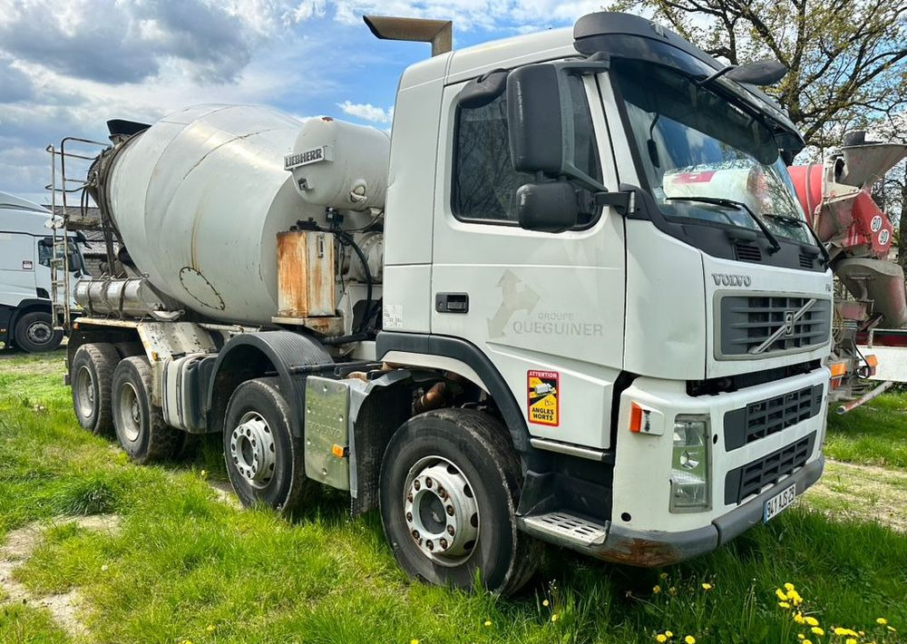 Concrete mixer truck Volvo FM: picture 6