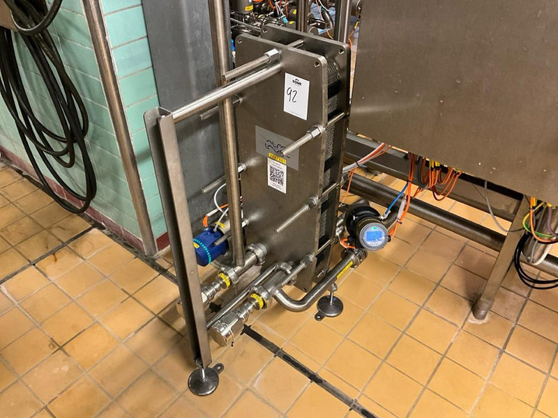 Alfa Romeo Laval M6 MBA8E - Food processing equipment: picture 1 Alfa Romeo Laval M6 MBA8E - Food processing equipment: picture 1