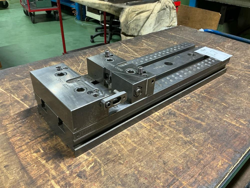 Iram 2000 - Metalworking machinery: picture 2 Iram 2000 - Metalworking machinery: picture 2