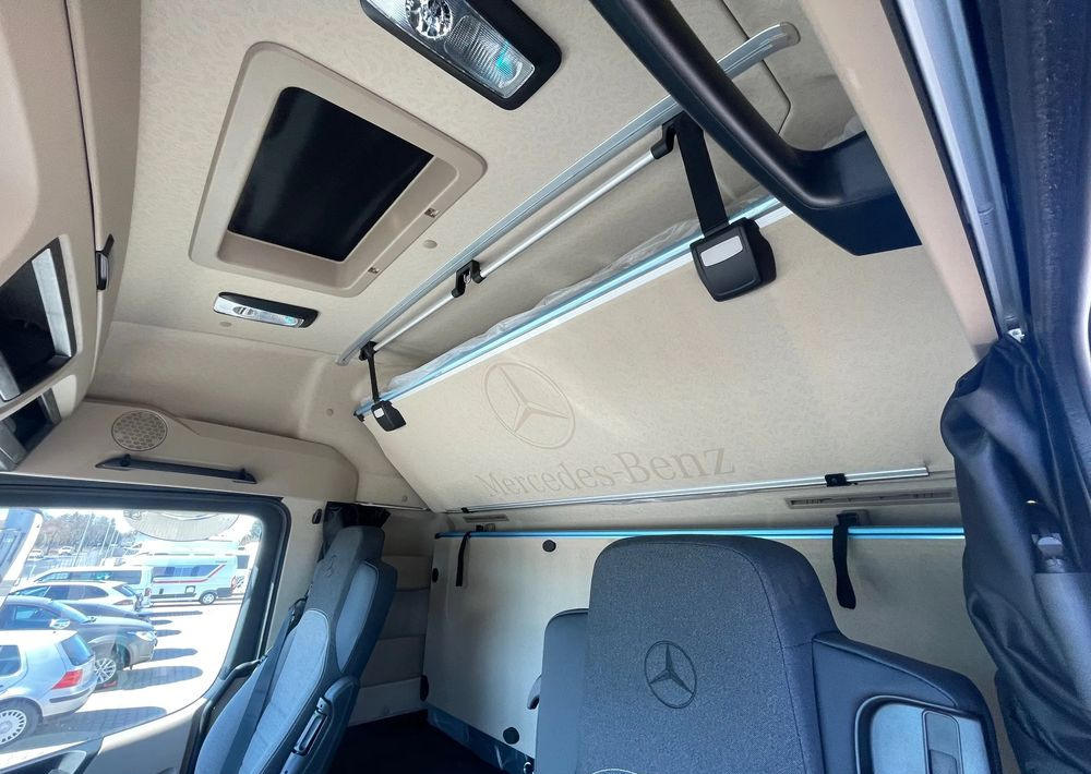 New Curtainsider truck Mercedes-Benz ACTROS 1827, Firanka 9,5 m!: picture 9