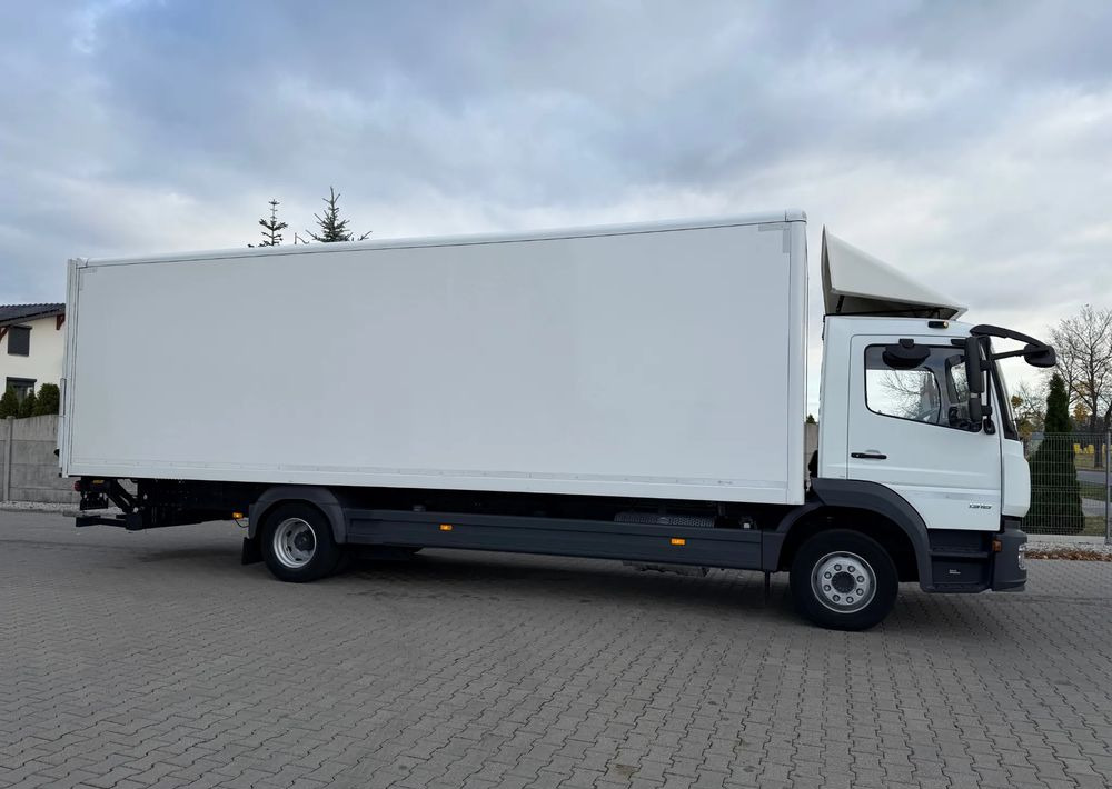 Mercedes-Benz ATEGO 1318 IZOTERMA 20 PALET! - Box truck: picture 4 Mercedes-Benz ATEGO 1318 IZOTERMA 20 PALET! - Box truck: picture 4
