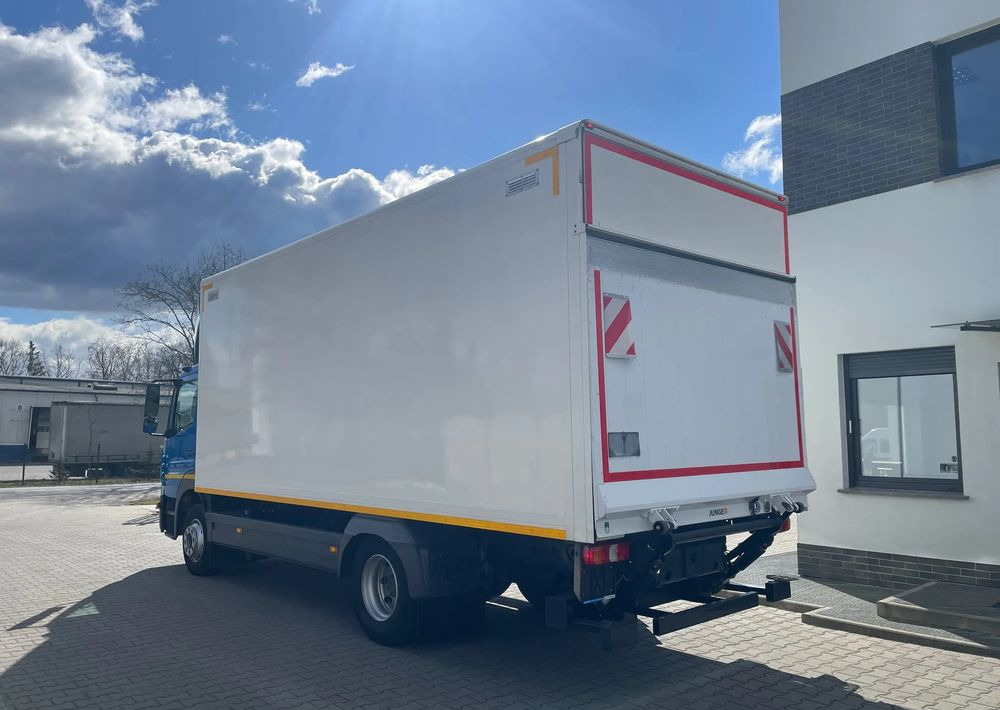 Mercedes-Benz ATEGO 1318, kontener 6,2m, ładowność 7,5 tony! - Box truck: picture 3 Mercedes-Benz ATEGO 1318, kontener 6,2m, ładowność 7,5 tony! - Box truck: picture 3