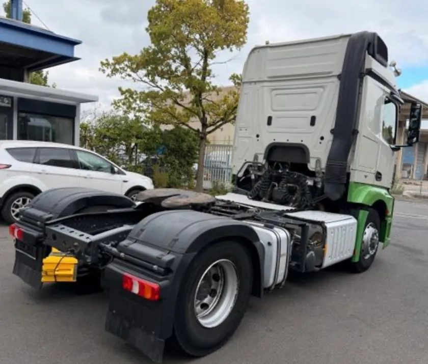 Mercedes-Benz ACTROS 1848 HAD/ 4X4/ HYDRAULIKA - Tractor unit: picture 3 Mercedes-Benz ACTROS 1848 HAD/ 4X4/ HYDRAULIKA - Tractor unit: picture 3