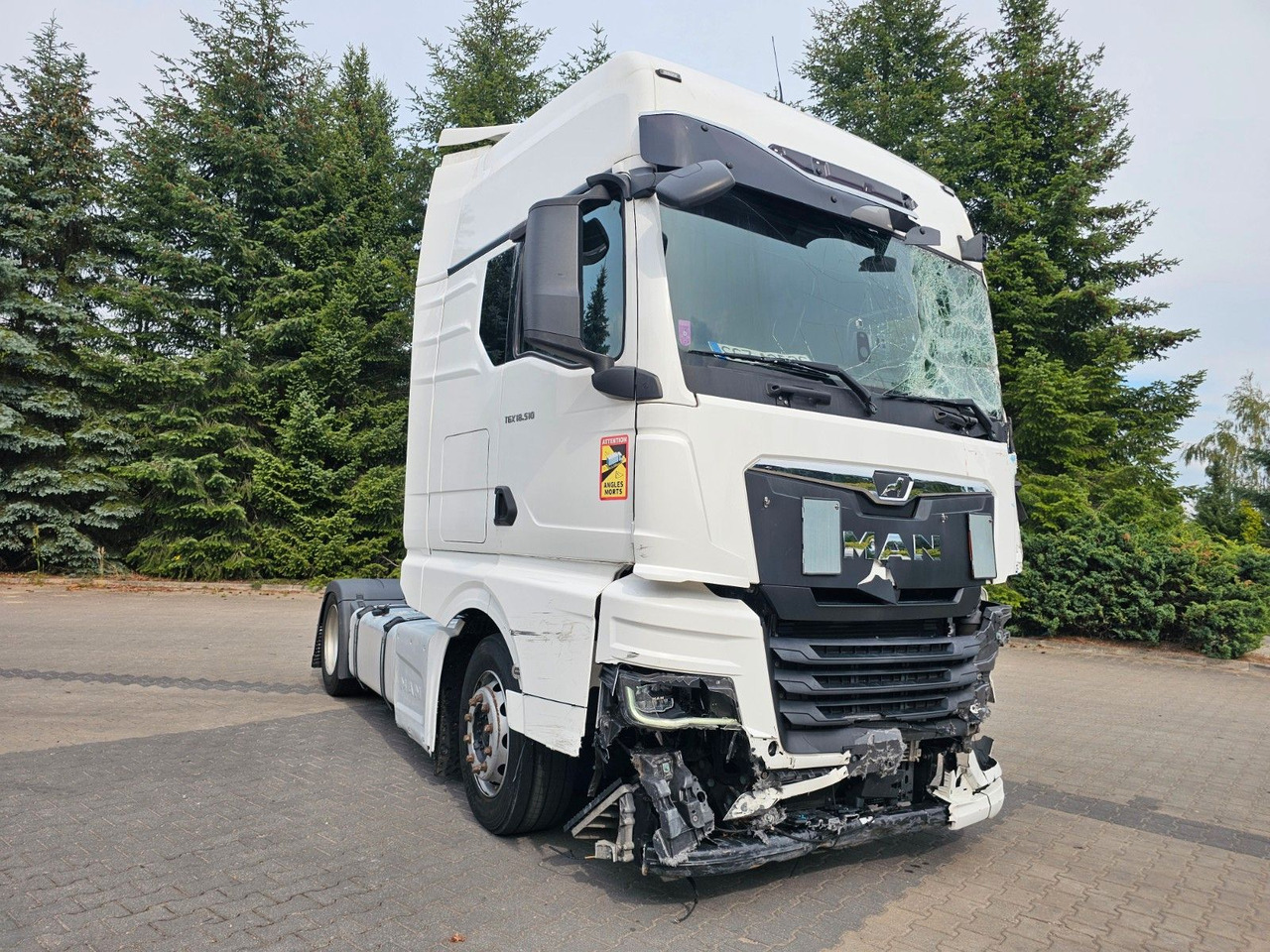 MAN TGX 18.510 XXL INTARDER - Motor , Rahmen 100% OK - Tractor unit: picture 1 MAN TGX 18.510 XXL INTARDER - Motor , Rahmen 100% OK - Tractor unit: picture 1