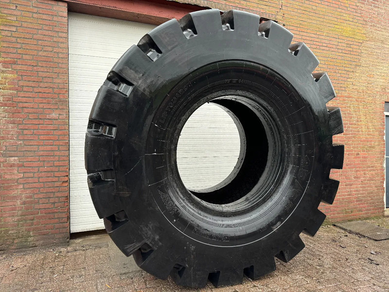 Diversen Liftguard L-5 45/65-45 HEAVY DUTY TIRE - Tire: picture 2 Diversen Liftguard L-5 45/65-45 HEAVY DUTY TIRE - Tire: picture 2