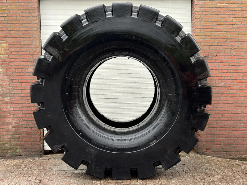 Diversen Liftguard L-5 45/65-45 HEAVY DUTY TIRE - Tire: picture 1 Diversen Liftguard L-5 45/65-45 HEAVY DUTY TIRE - Tire: picture 1