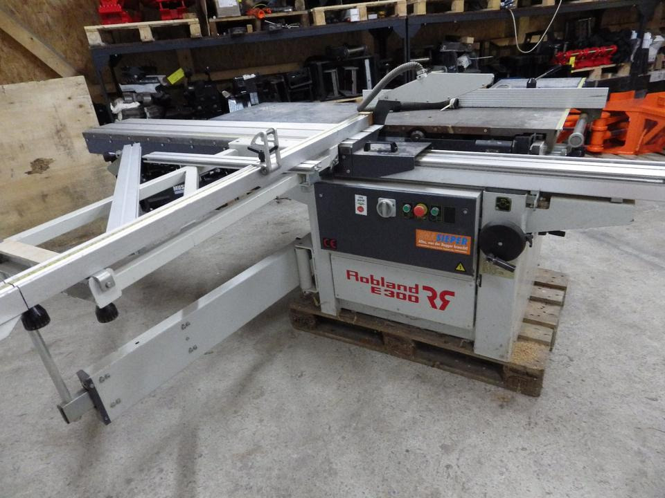 2 x Formatkreissäge mit Vorritzer Altendorf F90 und ROBLAND E300 - Woodworking machinery: picture 2 2 x Formatkreissäge mit Vorritzer Altendorf F90 und ROBLAND E300 - Woodworking machinery: picture 2