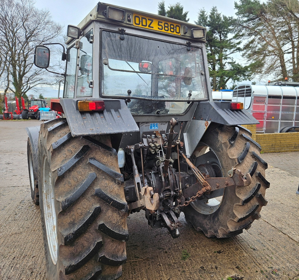 1993 MF 390T 4wd tractor, good off farm condition - Farm tractor: picture 3 1993 MF 390T 4wd tractor, good off farm condition - Farm tractor: picture 3