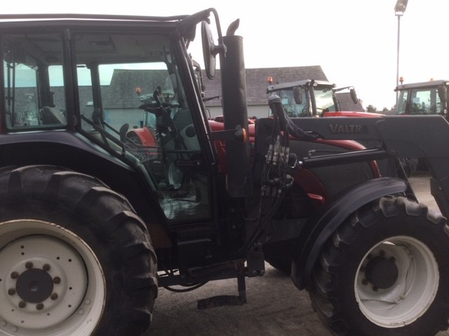 2016 Valtra A93, one local owner machine - Farm tractor: picture 3 2016 Valtra A93, one local owner machine - Farm tractor: picture 3