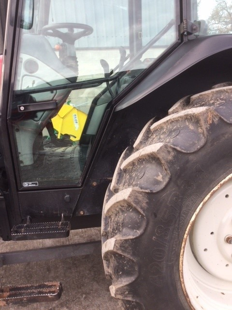2016 Valtra A93, one local owner machine - Farm tractor: picture 5 2016 Valtra A93, one local owner machine - Farm tractor: picture 5
