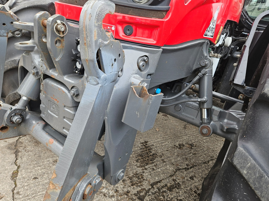 Farm tractor 2020 MF 7720S, 4056 Hours: picture 7 Farm tractor 2020 MF 7720S, 4056 Hours: picture 7