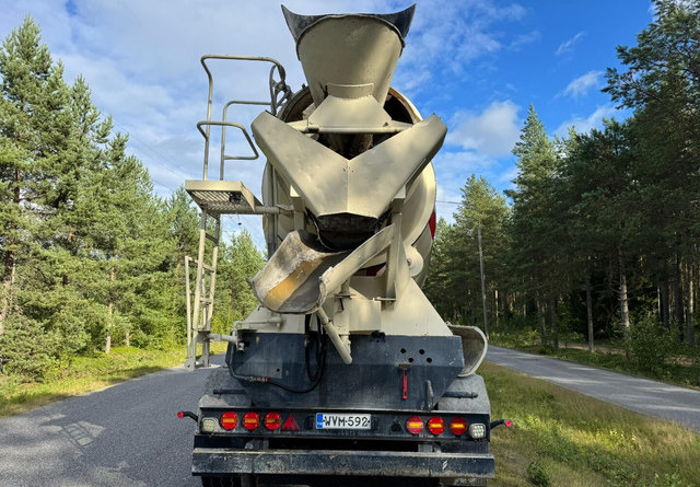 Liebherr12m3 Perävaunu - Concrete mixer semi-trailer: picture 3 Liebherr12m3 Perävaunu - Concrete mixer semi-trailer: picture 3