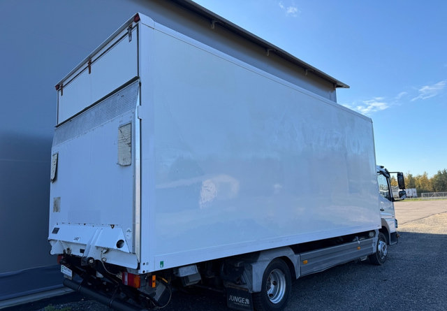 Mercedes-BenzAtego kaappi + perälauta - Box truck: picture 5 Mercedes-BenzAtego kaappi + perälauta - Box truck: picture 5
