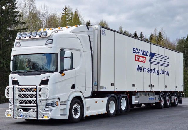 NTMFRC - Closed box semi-trailer: picture 1 NTMFRC - Closed box semi-trailer: picture 1