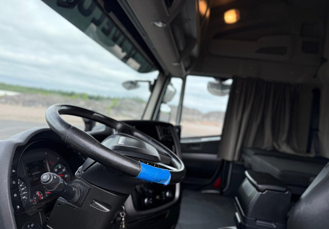 Tractor unit Iveco Stralis 440 4x2 LNG / LBG: picture 11