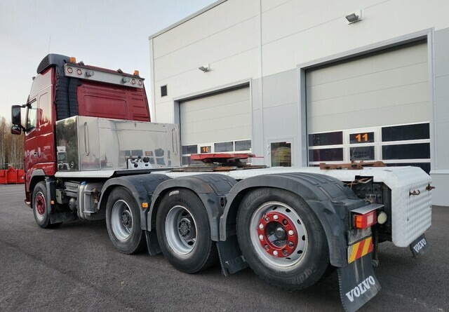 VolvoFH16 600 8x4 - Tractor unit: picture 3 VolvoFH16 600 8x4 - Tractor unit: picture 3