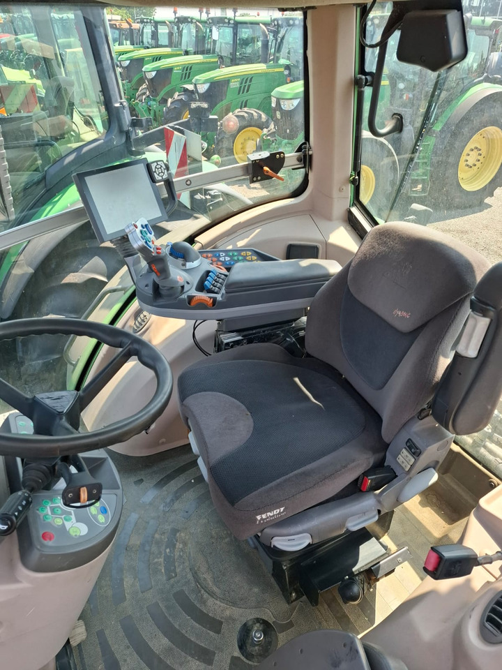 FENDT 828 VARIO PROFIPLUS - Farm tractor: picture 2 FENDT 828 VARIO PROFIPLUS - Farm tractor: picture 2