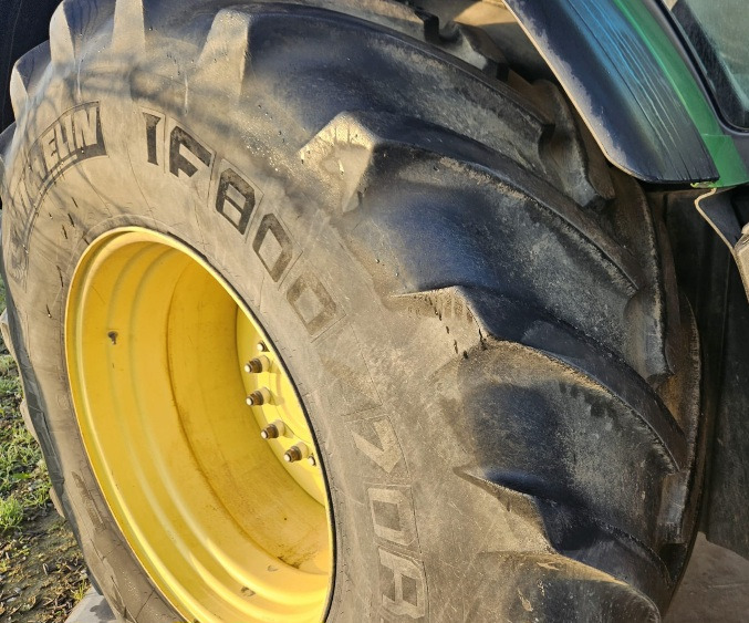 JOHN DEERE 8410 - Farm tractor: picture 4 JOHN DEERE 8410 - Farm tractor: picture 4