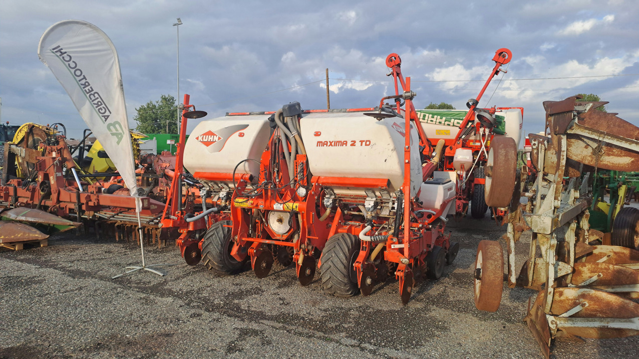 SEMINATRICE DI PRECISIONE KUHN MAXIMA 2 TD - Other machinery: picture 1 SEMINATRICE DI PRECISIONE KUHN MAXIMA 2 TD - Other machinery: picture 1
