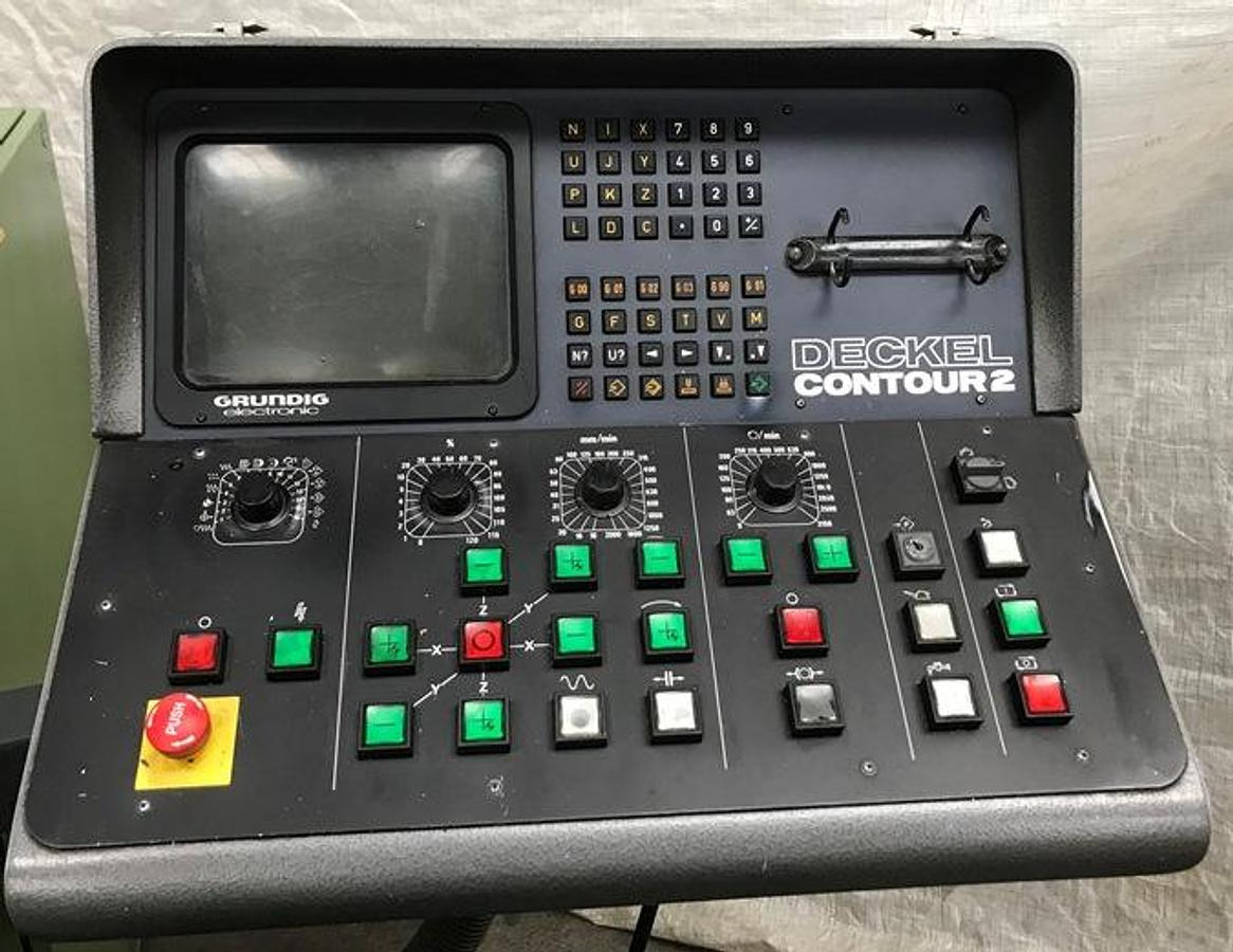 CNC-Fräsmaschine DECKEL - Milling machine: picture 3 CNC-Fräsmaschine DECKEL - Milling machine: picture 3