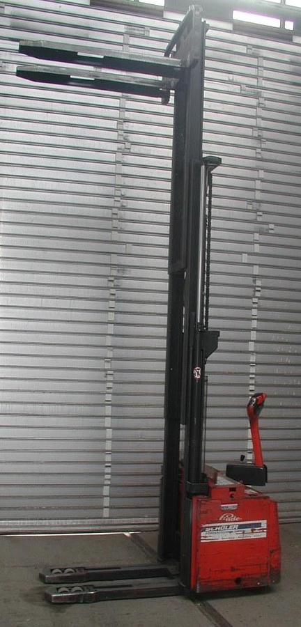 Hochhubwagen LINDE - Stacker: picture 2 Hochhubwagen LINDE - Stacker: picture 2