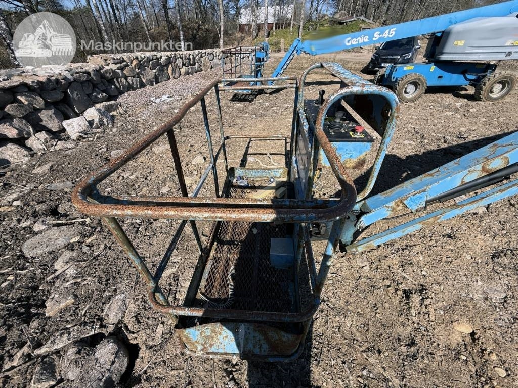 Telescopic boom Genie S 45: picture 19