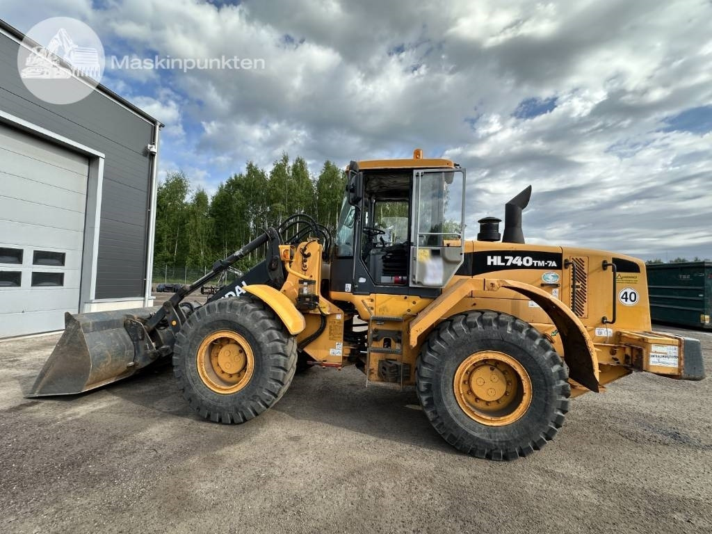 Hyundai HL 740 TM-7 A - Wheel loader: picture 1 Hyundai HL 740 TM-7 A - Wheel loader: picture 1