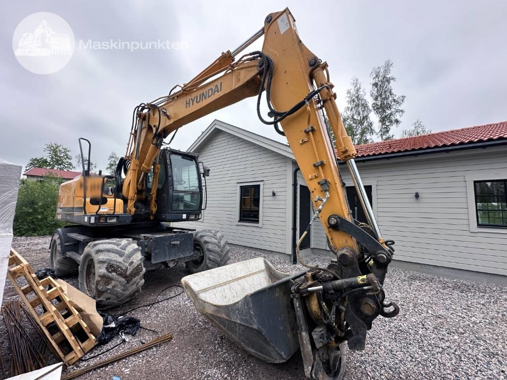 Hyundai Robex 140 W-7 A - Wheel excavator: picture 3 Hyundai Robex 140 W-7 A - Wheel excavator: picture 3