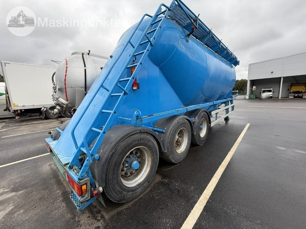 Interconsult Bulktrailer - Tank semi-trailer: picture 5 Interconsult Bulktrailer - Tank semi-trailer: picture 5
