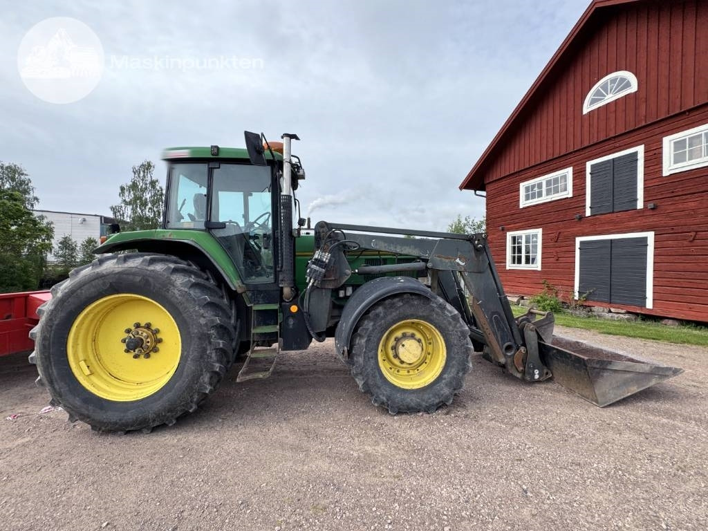 John Deere 7600 - Farm tractor: picture 4 John Deere 7600 - Farm tractor: picture 4