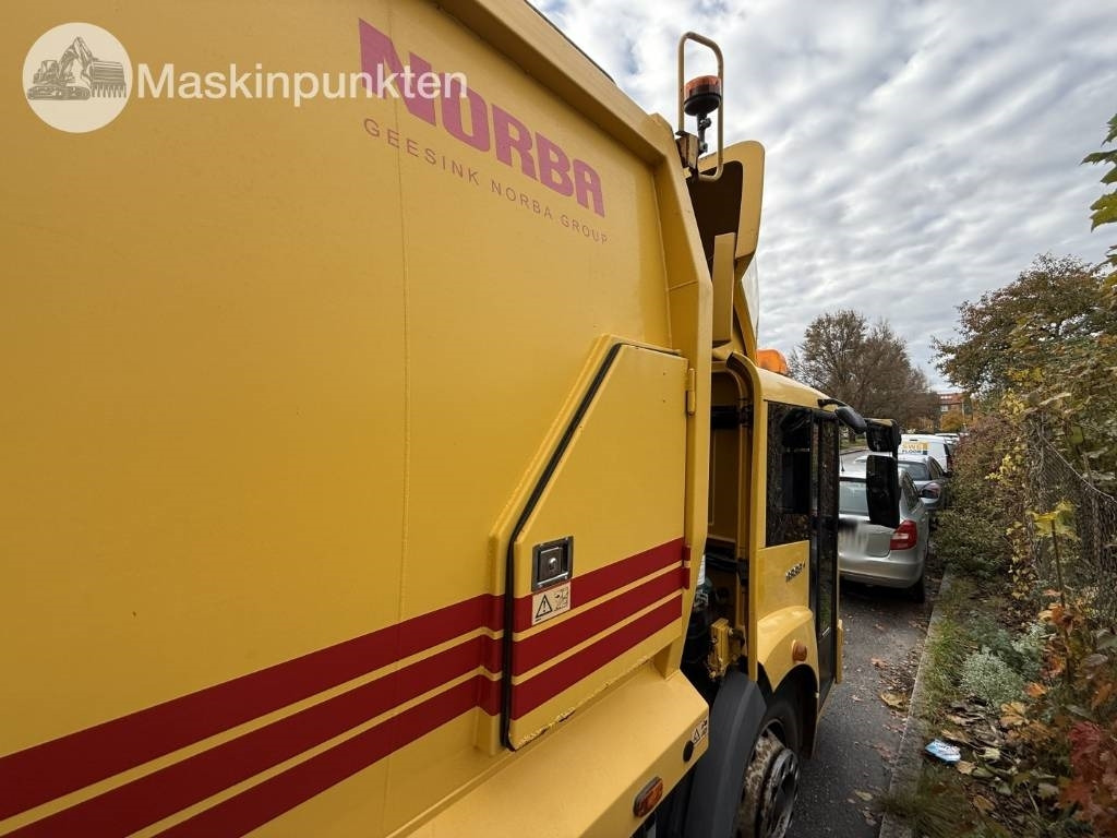 Mercedes-Benz 1833 LL Sopbil - Garbage truck: picture 5 Mercedes-Benz 1833 LL Sopbil - Garbage truck: picture 5