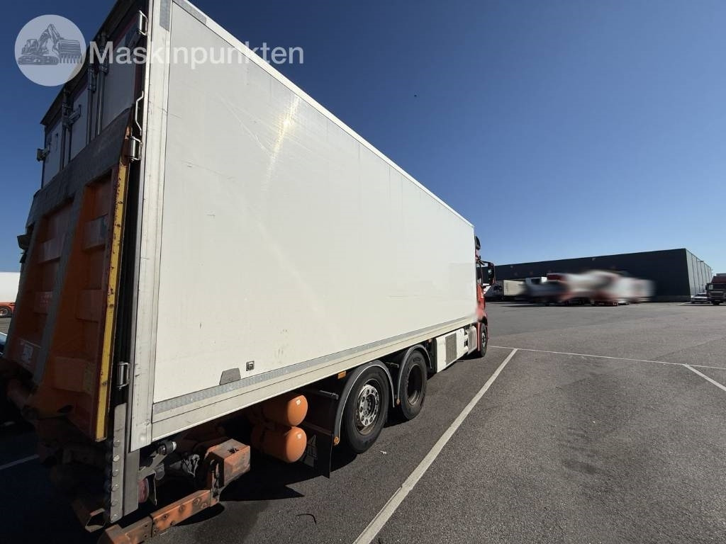 Mercedes-Benz Actros 2551 - Refrigerator truck: picture 5 Mercedes-Benz Actros 2551 - Refrigerator truck: picture 5