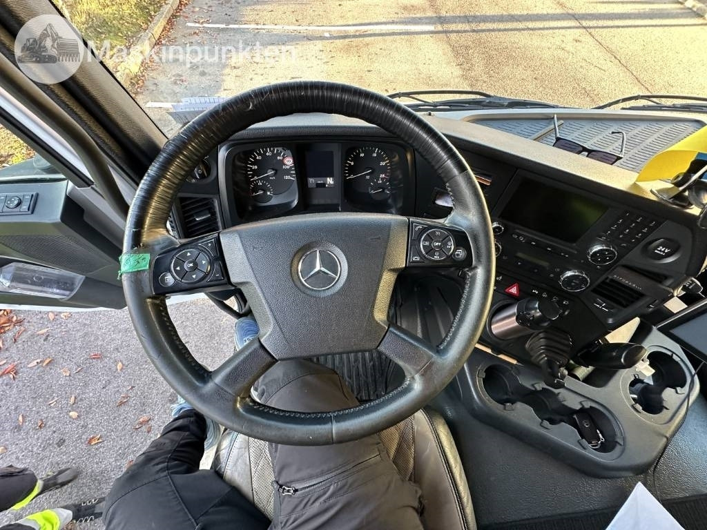 Refrigerator truck Mercedes-Benz Antos 963-0 C: picture 37