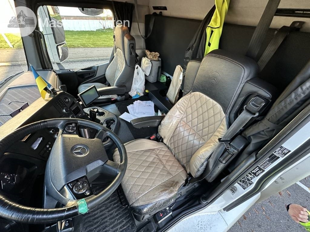 Refrigerator truck Mercedes-Benz Antos 963-0 C: picture 31