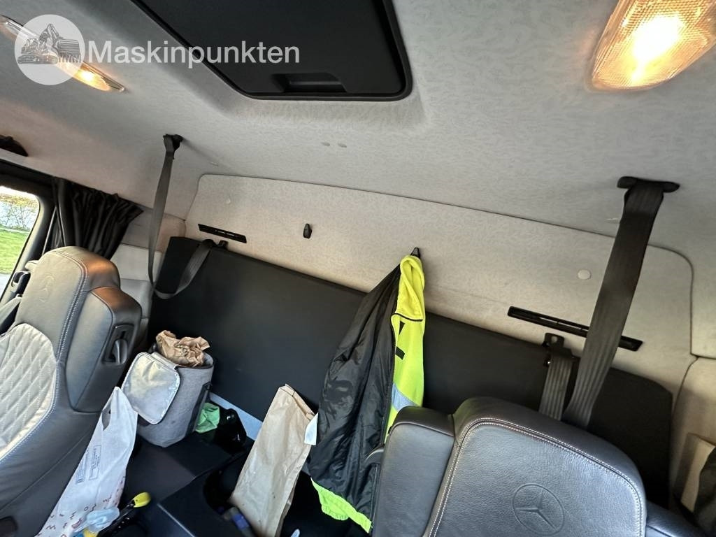 Refrigerator truck Mercedes-Benz Antos 963-0 C: picture 33