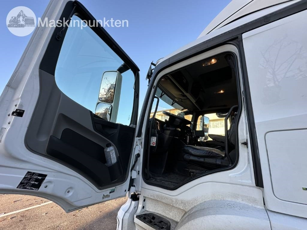 Refrigerator truck Mercedes-Benz Antos 963-0 C: picture 25