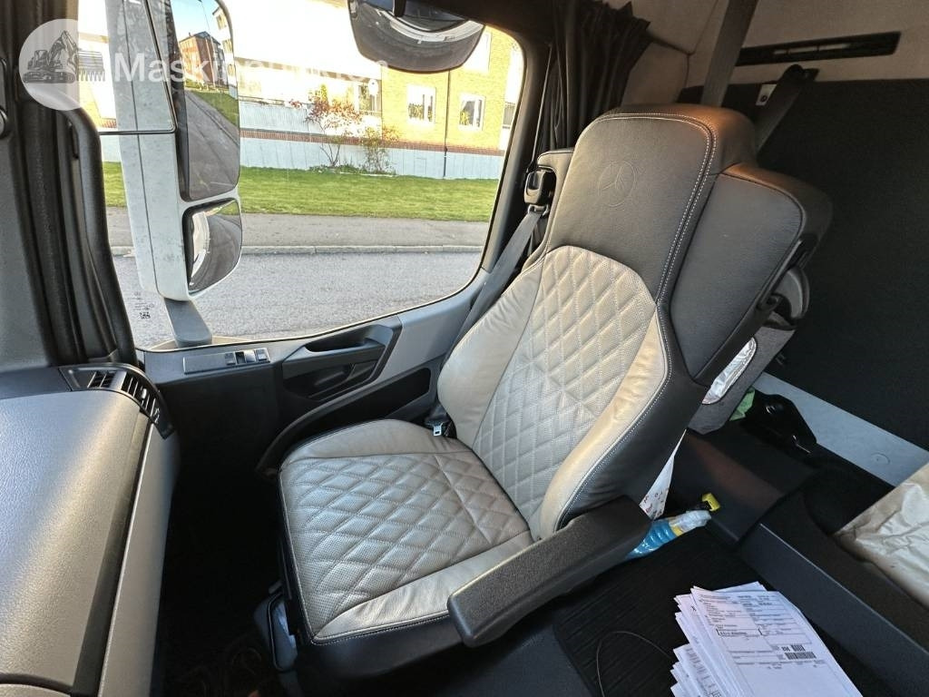 Refrigerator truck Mercedes-Benz Antos 963-0 C: picture 46