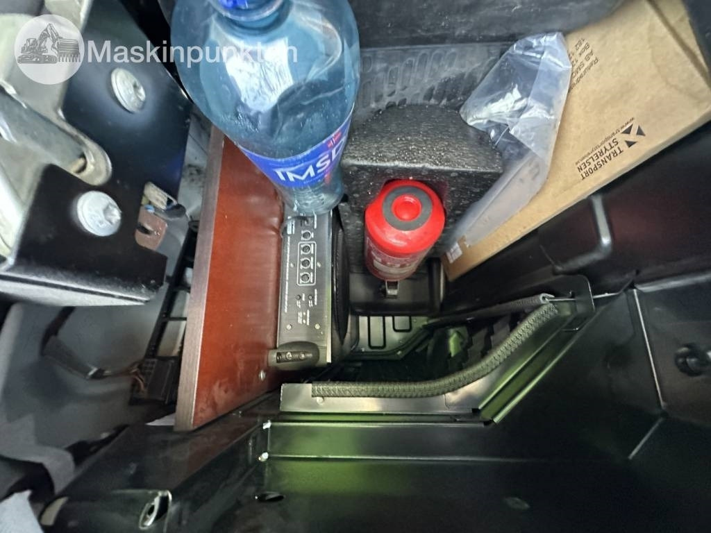 Refrigerator truck Mercedes-Benz Antos 963-0 C: picture 30