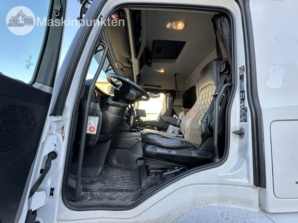 Refrigerator truck Mercedes-Benz Antos 963-0 C: picture 26