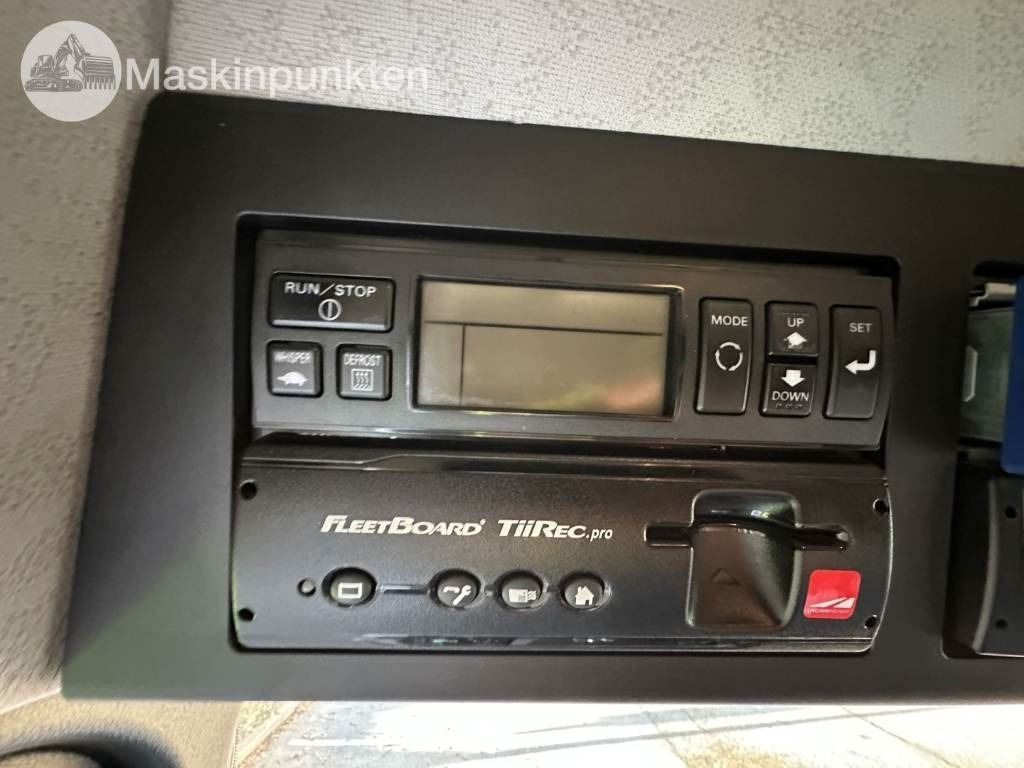 Refrigerator truck Mercedes-Benz Antos 963-0 C: picture 48