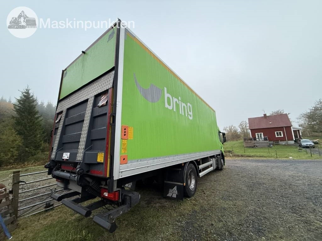 Scania P 320 - Box truck: picture 5 Scania P 320 - Box truck: picture 5