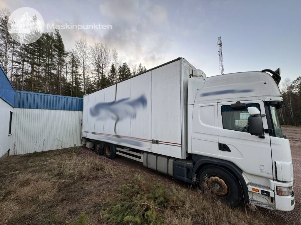 Scania R 114 - Box truck: picture 2 Scania R 114 - Box truck: picture 2