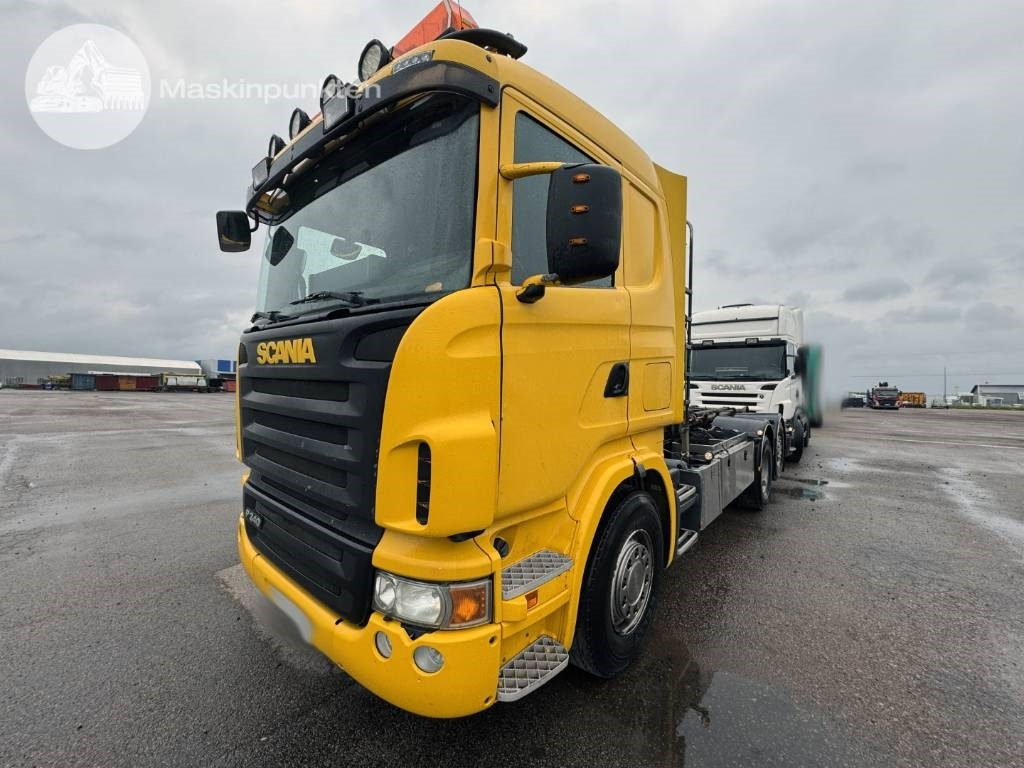 Scania R 420 LB - Hook lift truck: picture 2 Scania R 420 LB - Hook lift truck: picture 2