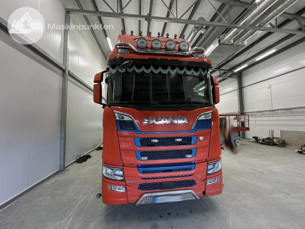 Scania R 520 - Refrigerator truck: picture 4 Scania R 520 - Refrigerator truck: picture 4